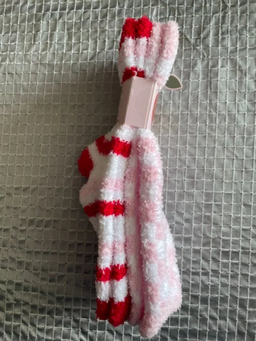 Cozy set of 2 crew socks women’s size 5-10